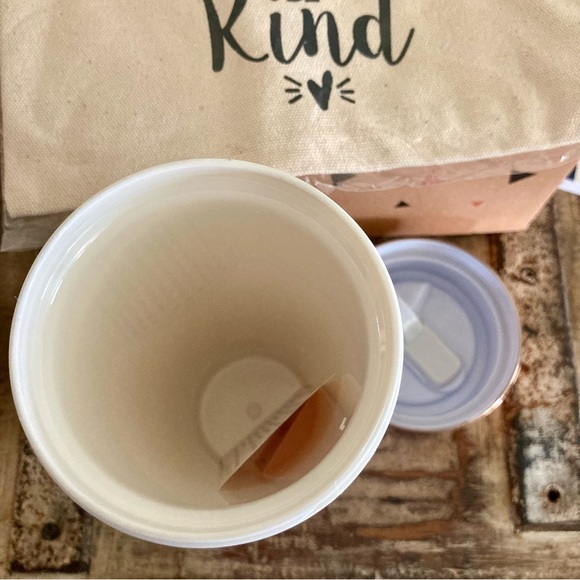 Gift Box with Cup, Makeup Bag, & Notebook - New - Milky Chic - Picture 9 of 15